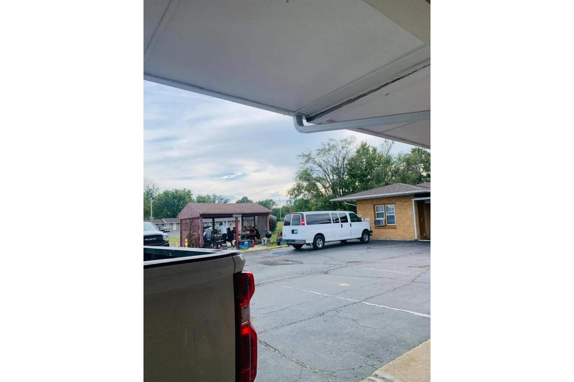 Oyo Travelier Motel Macon Экстерьер фото
