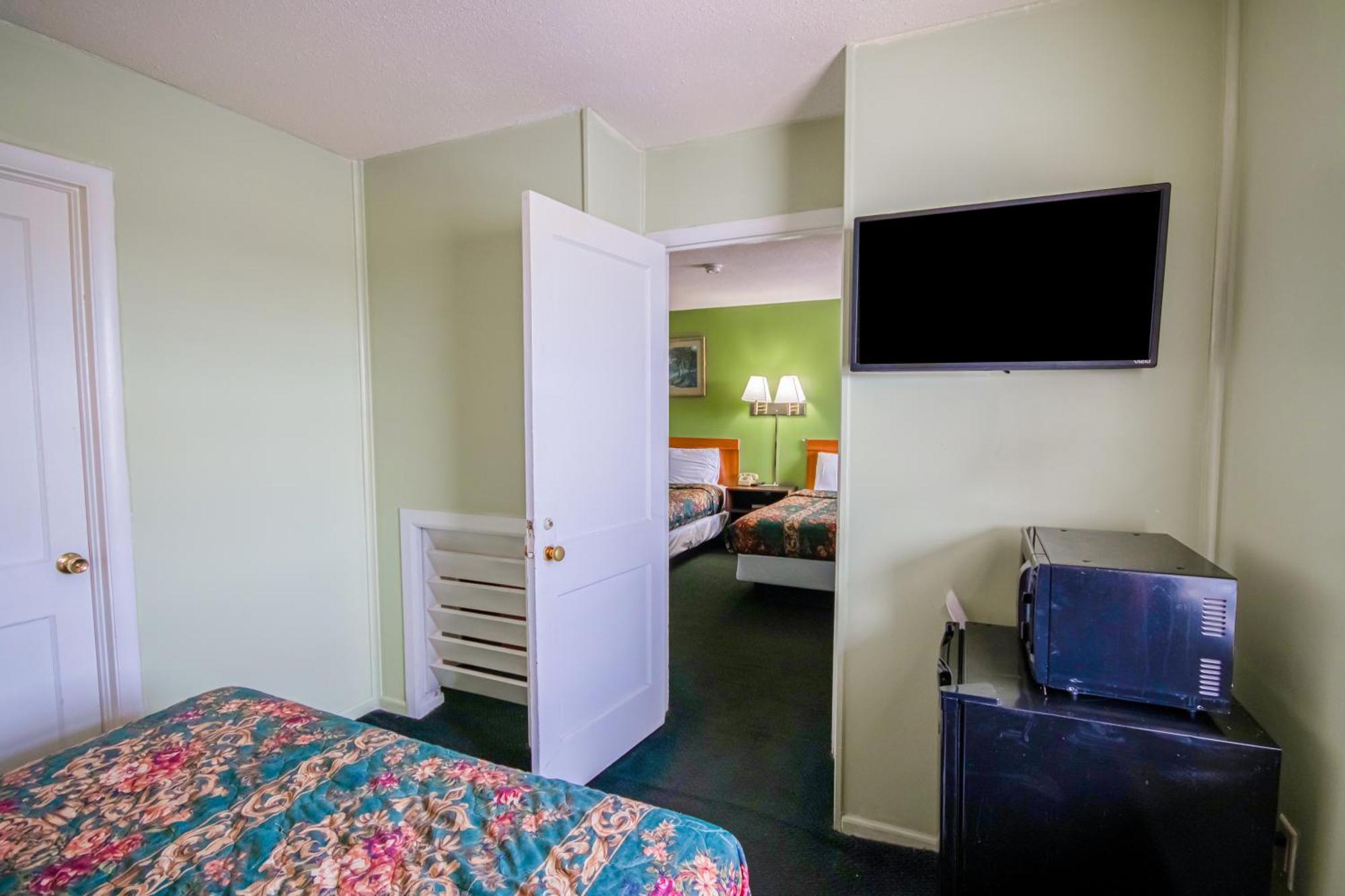 Oyo Travelier Motel Macon Экстерьер фото